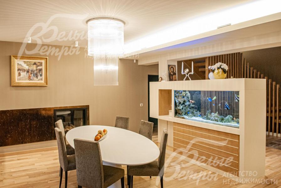 Столовый гарнитур на 6 персон