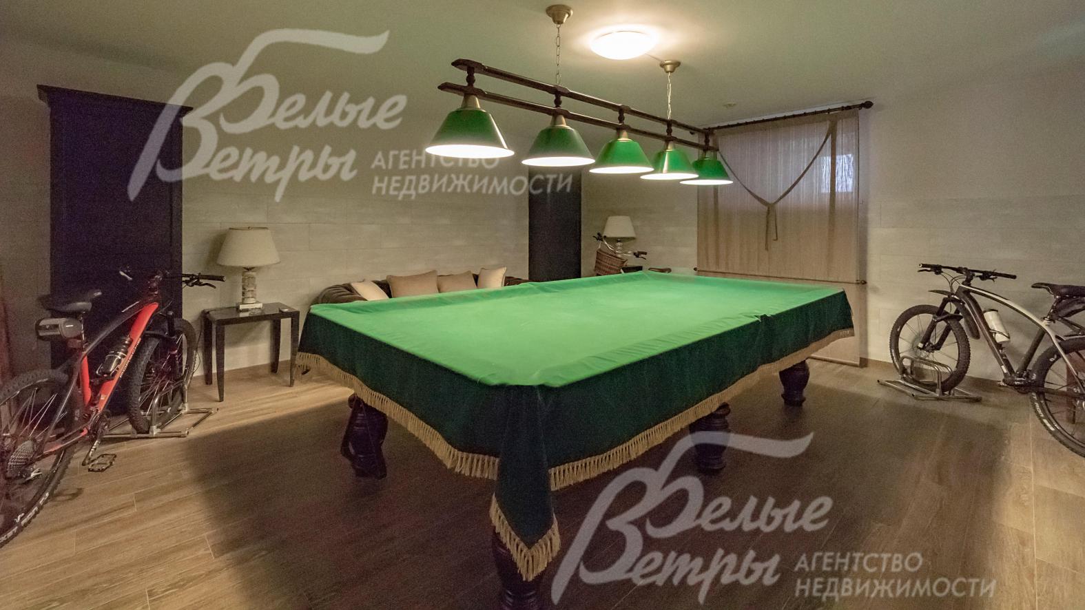 Бильярдная 36 кв.м. Стол длиной 4,8 м