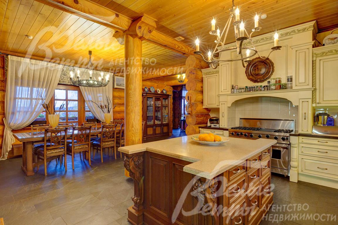 техника Miele, профессиональная плита фирмы Viking (США) с 6-ю конфорками, грилем, двумя духовками и др.