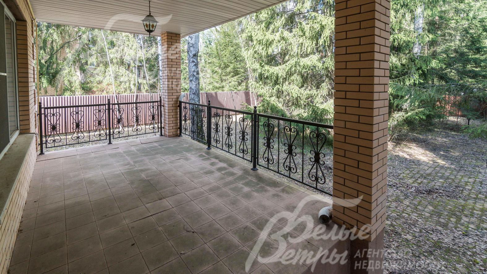 Большая открытая терраса