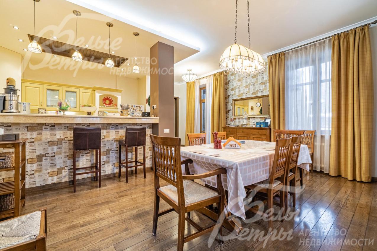 Обеденная группа на 6 персон