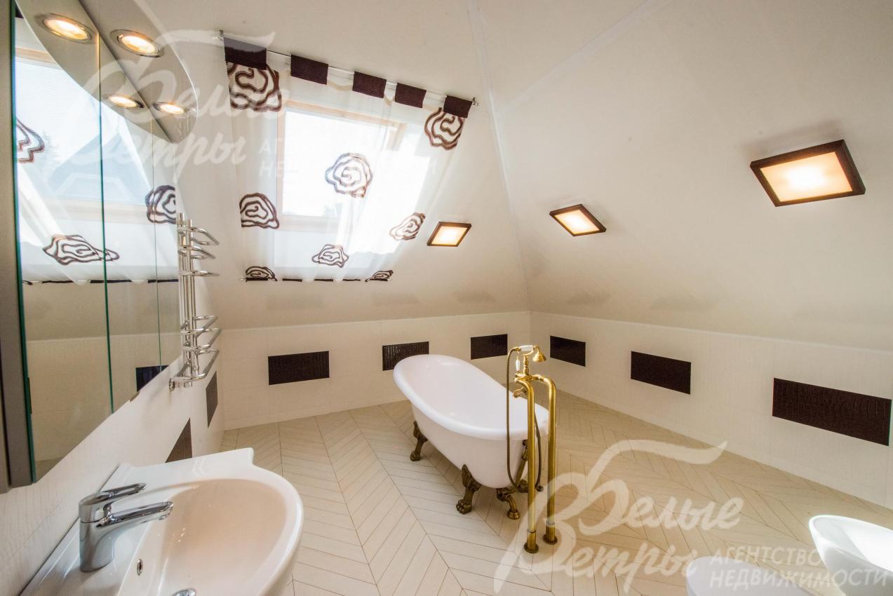 Санузел с ванной на ножках