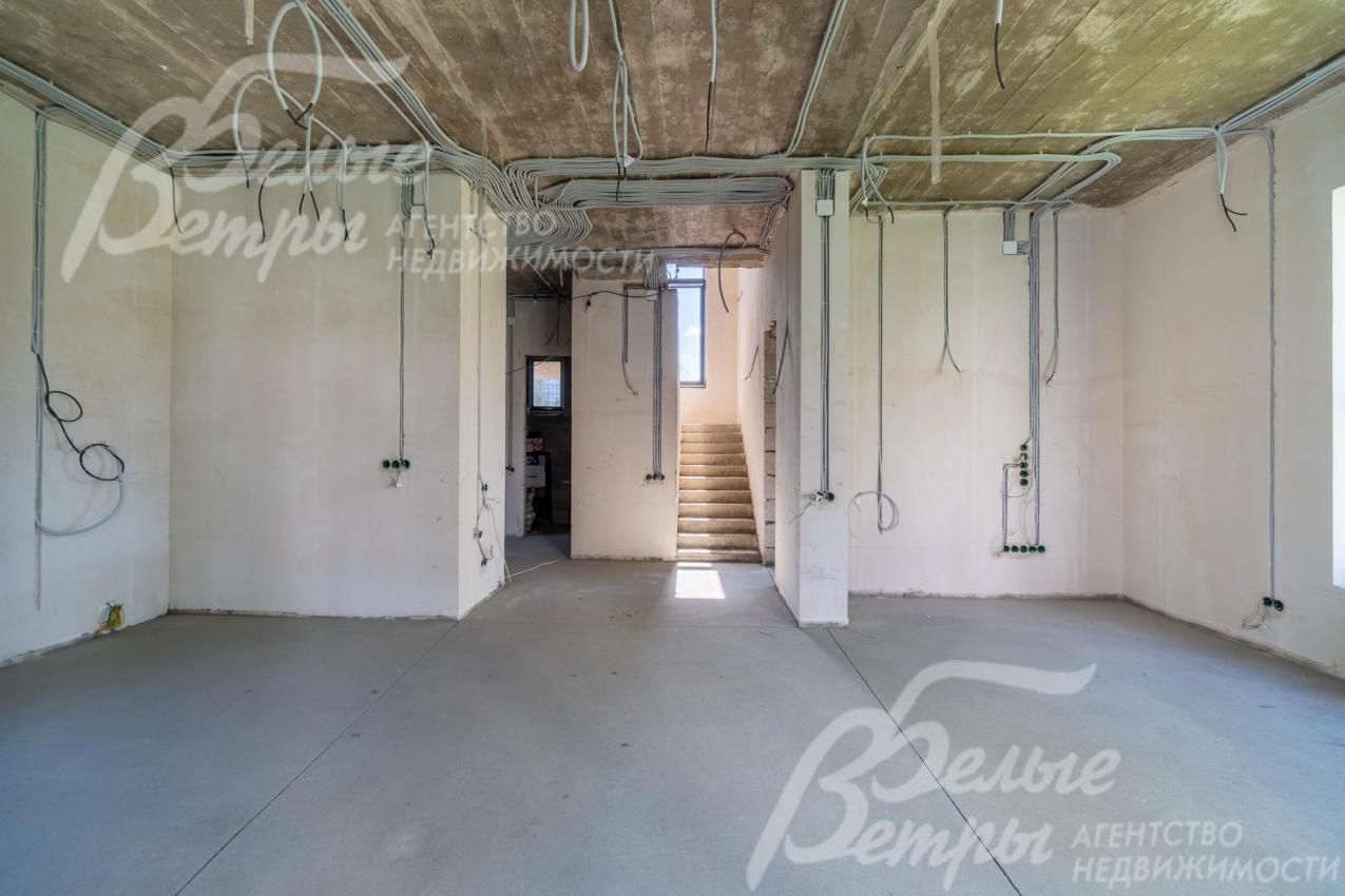 Проведены работы по разводке электрики, воды и отопления.