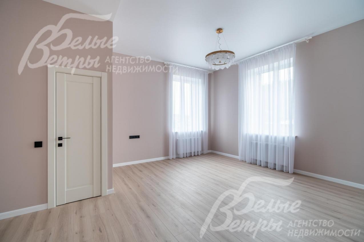 На всех окнах в доме – изящные шторы