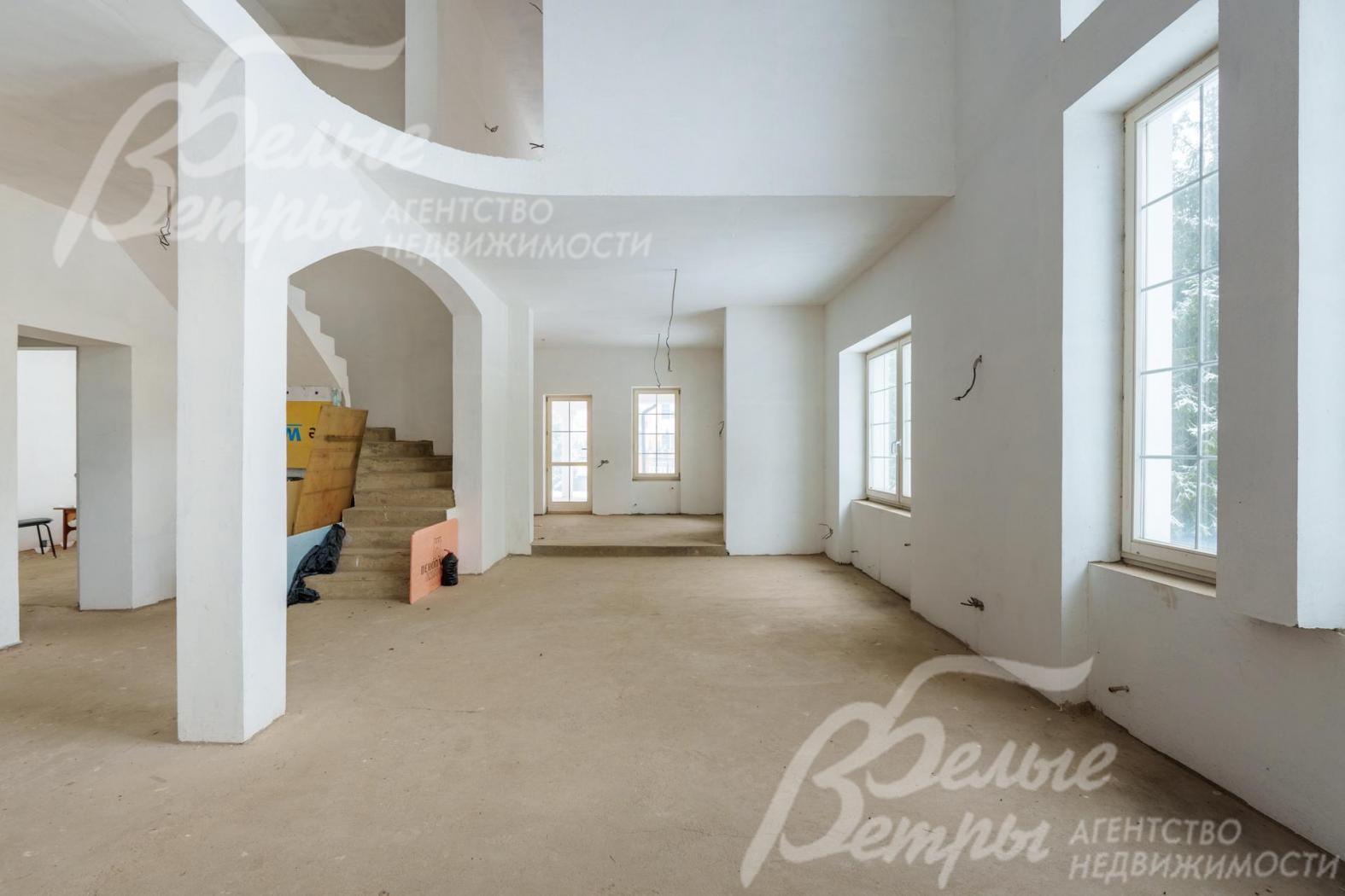 Гостиная со вторым светом