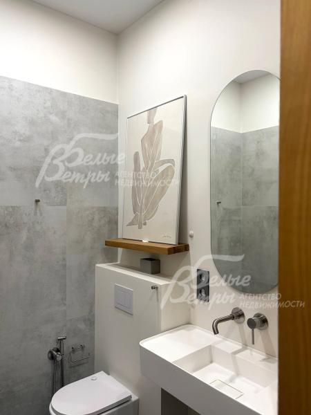 Есть гигиенический душ