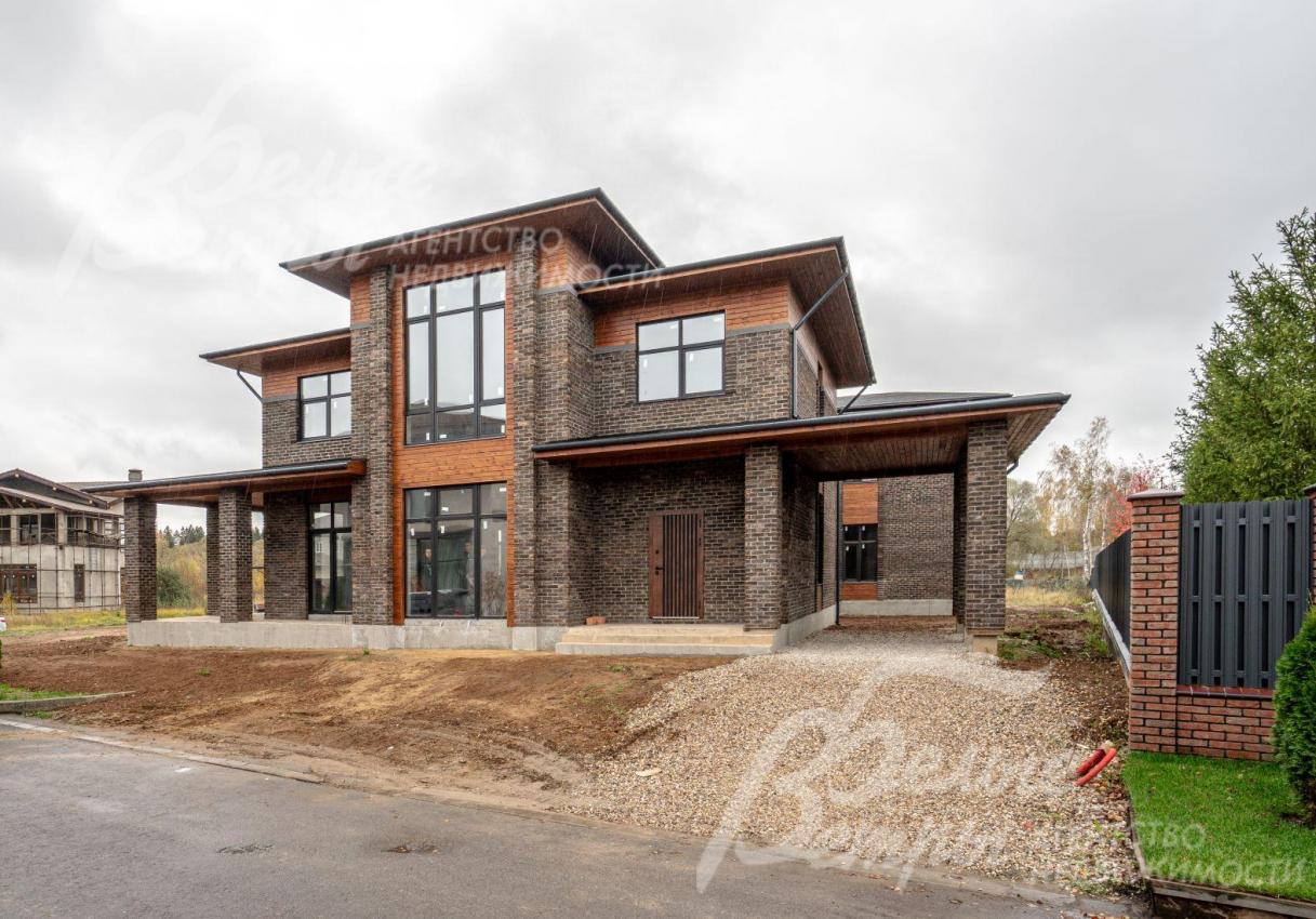 Соседний коттедж 