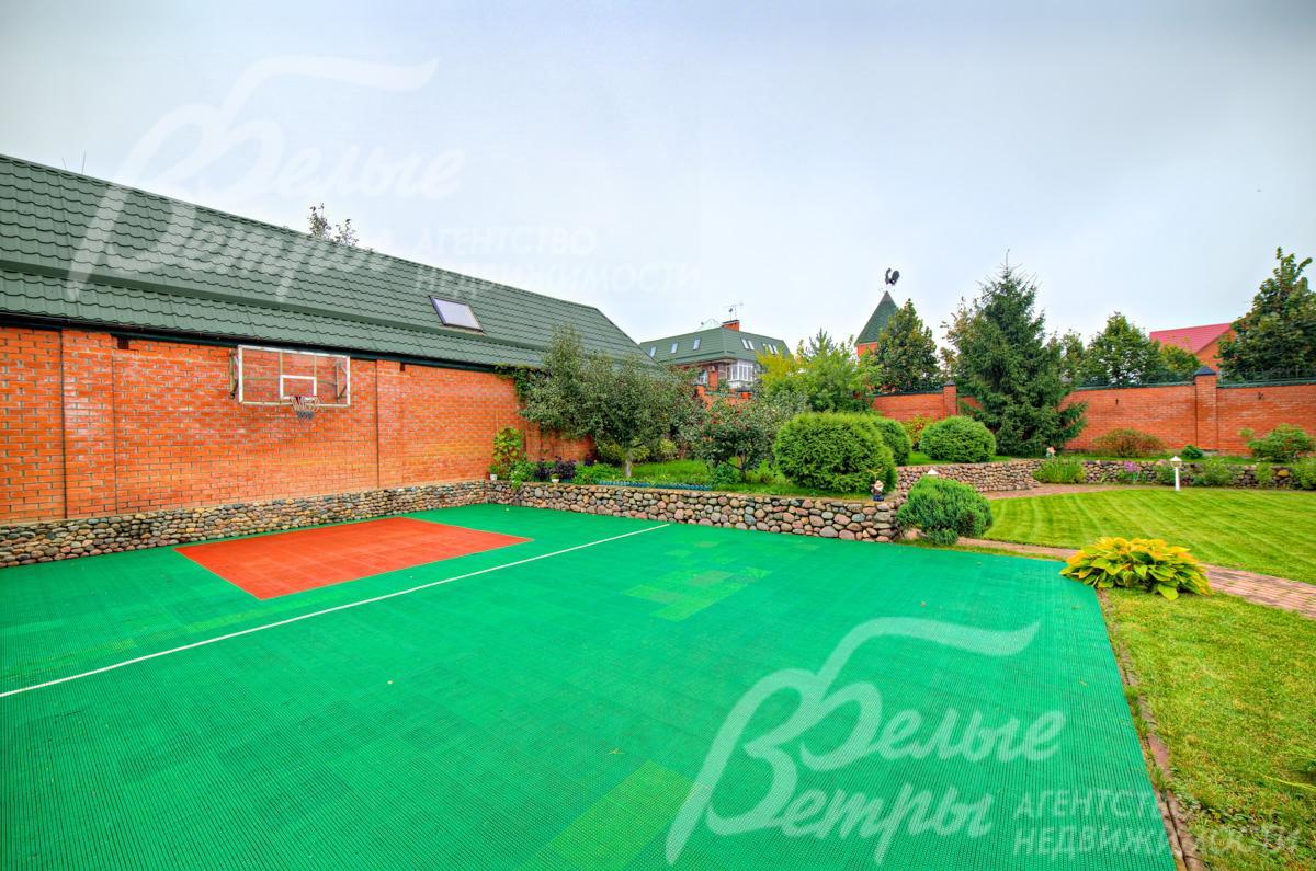 Спортивная площадка