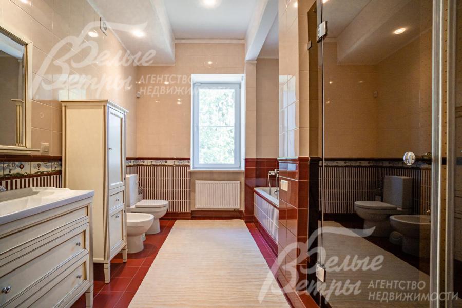 Общий санузел 10 кв.м на втором этаже