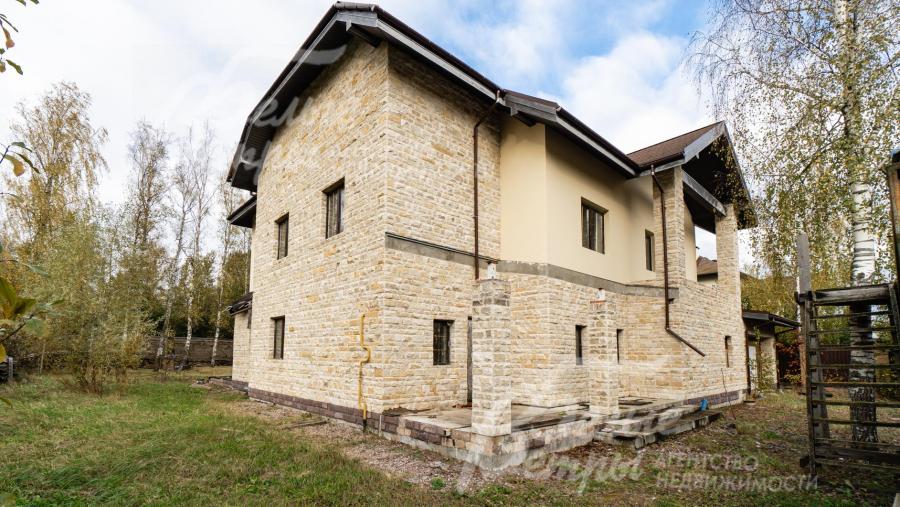 Коттедж под отделку 350 кв.м в обжитом коттеджном поселке Власово