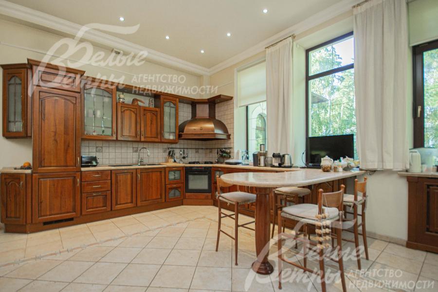 Итальянская кухня Scavolini с барным столом