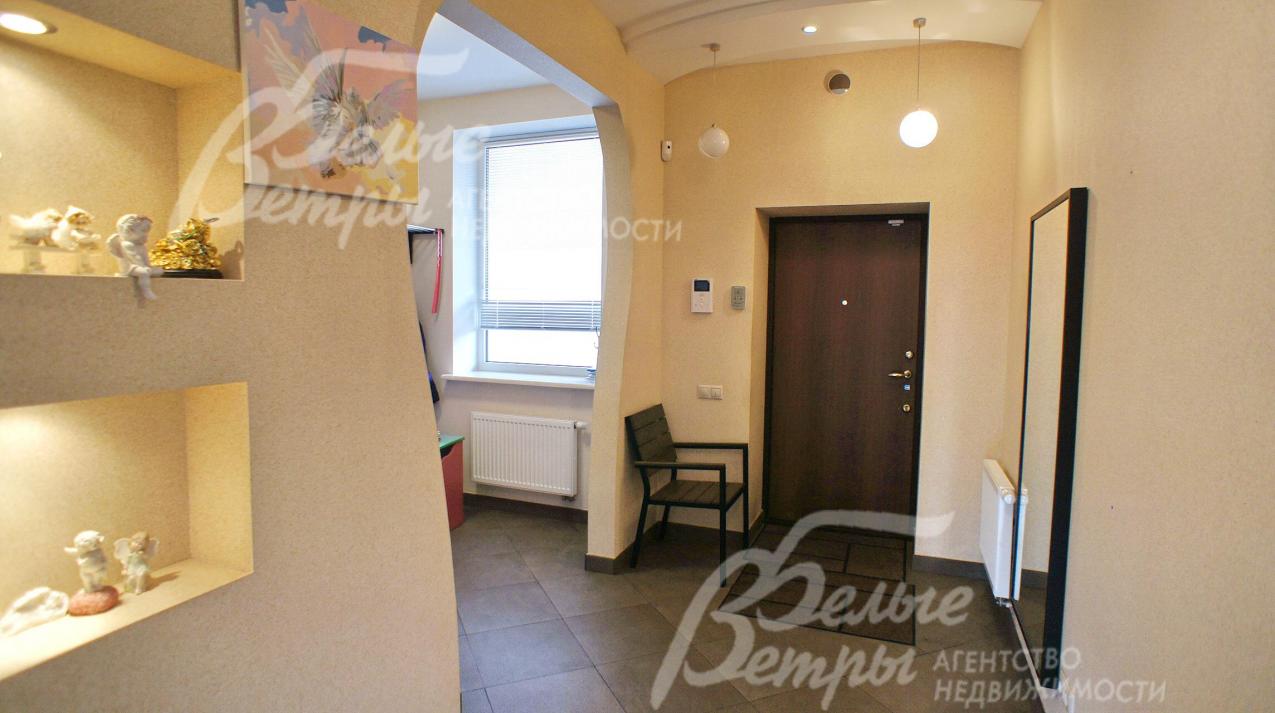 Прихожая с гардеробной