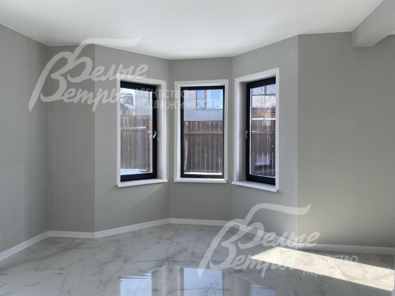 Эркерное окно в гостиной