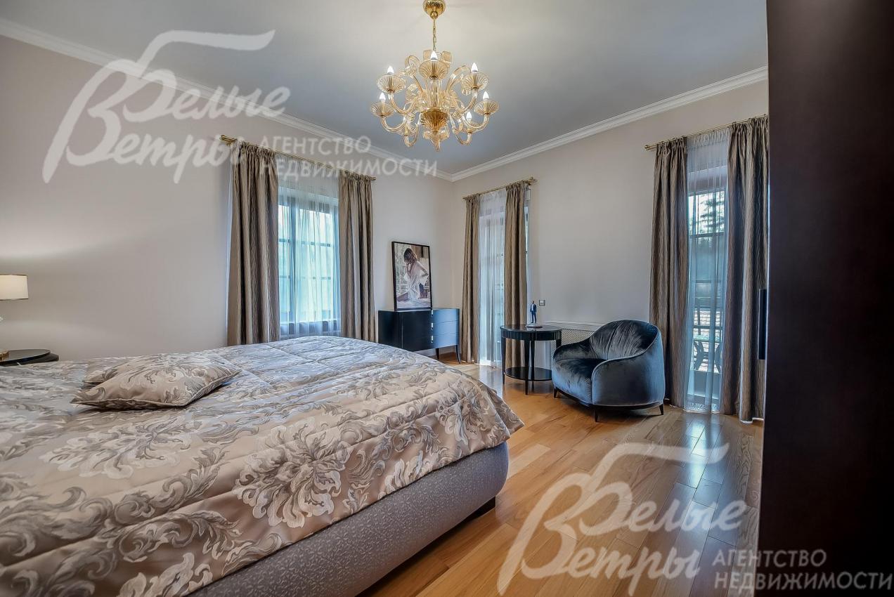 В доме 5 спален