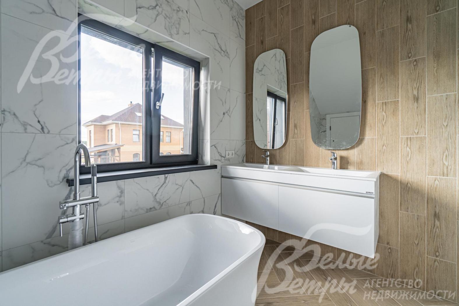 Установлена вся сантехника, смесители европейских марок