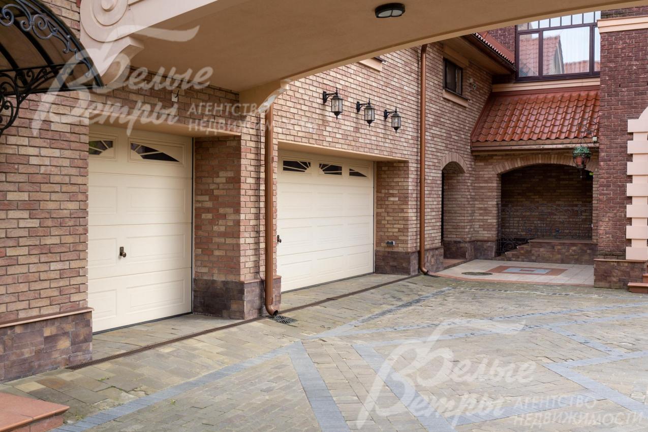 Гараж на 3 авто с квартирой для персонала