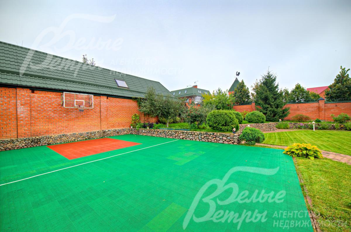 Спортивная площадка