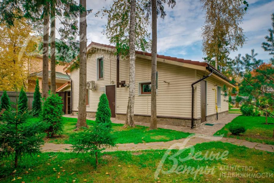 Квартира для персонала в гараже