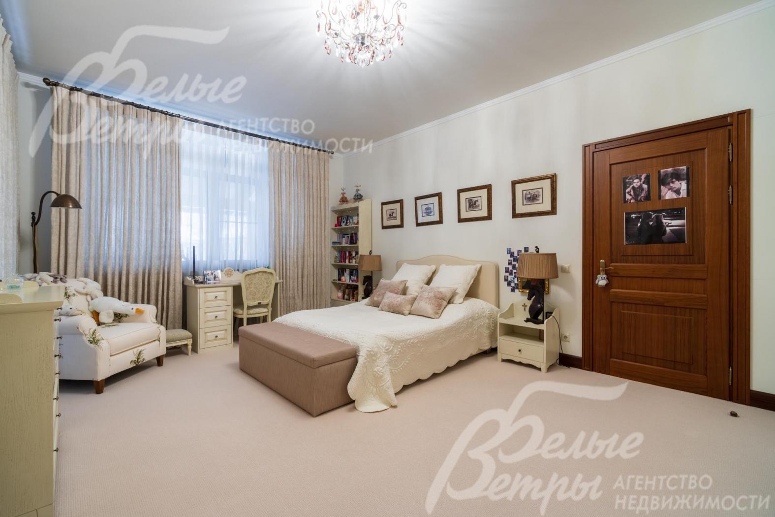 Все спальни большой площади с итальянскими спальными гарнитурами