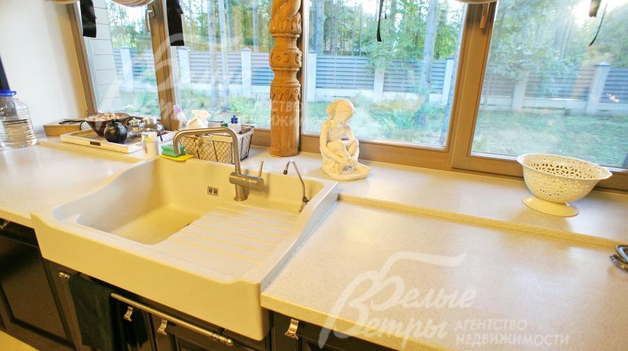 Столешница и раковина из искусственного камня