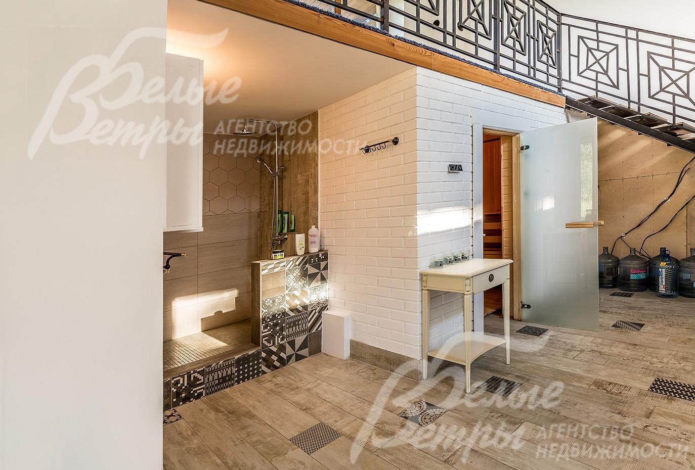 Зона сауны с душевой