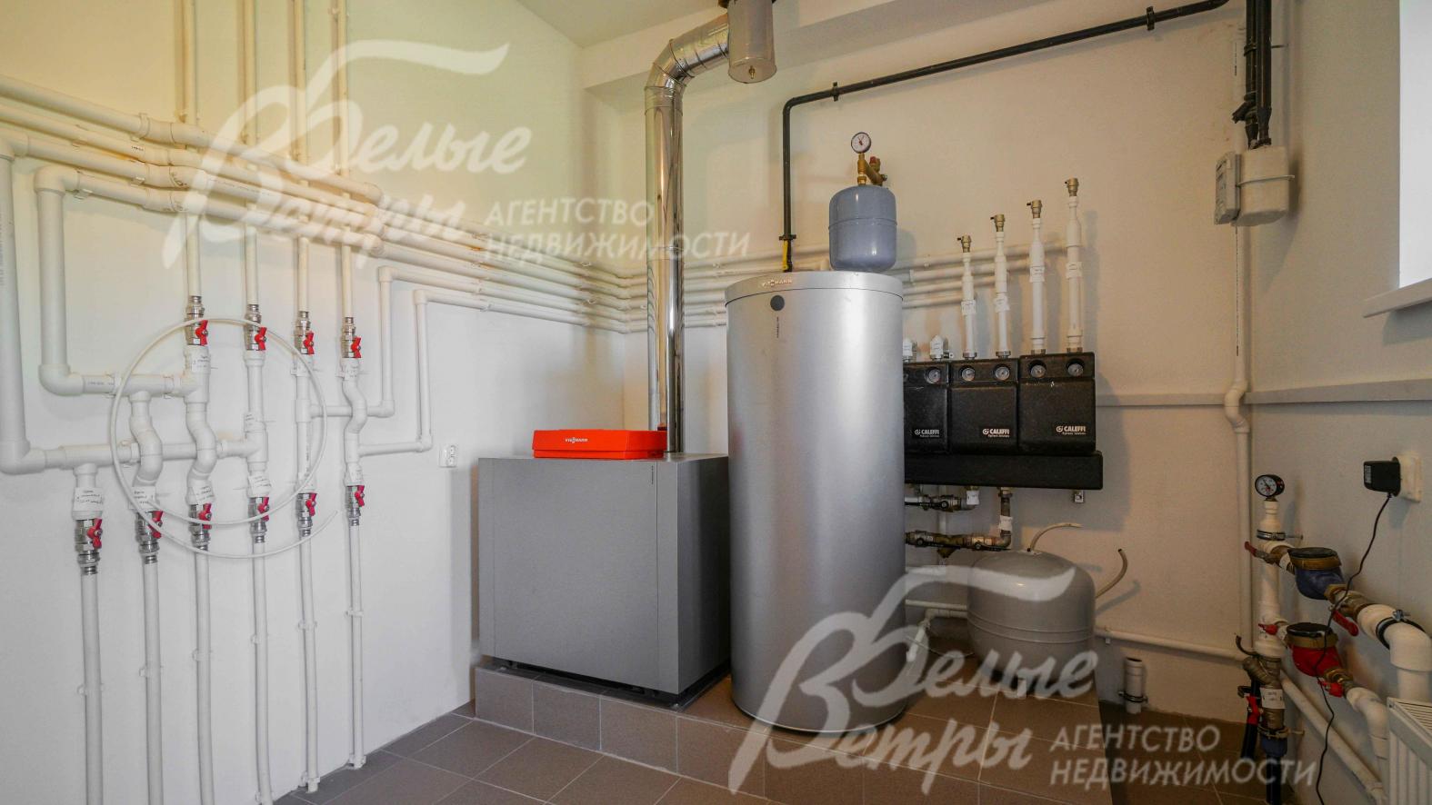 котел "Viessmann" на 60 кВт и бойлер "Viessman Vitocell 100" на 200 л.