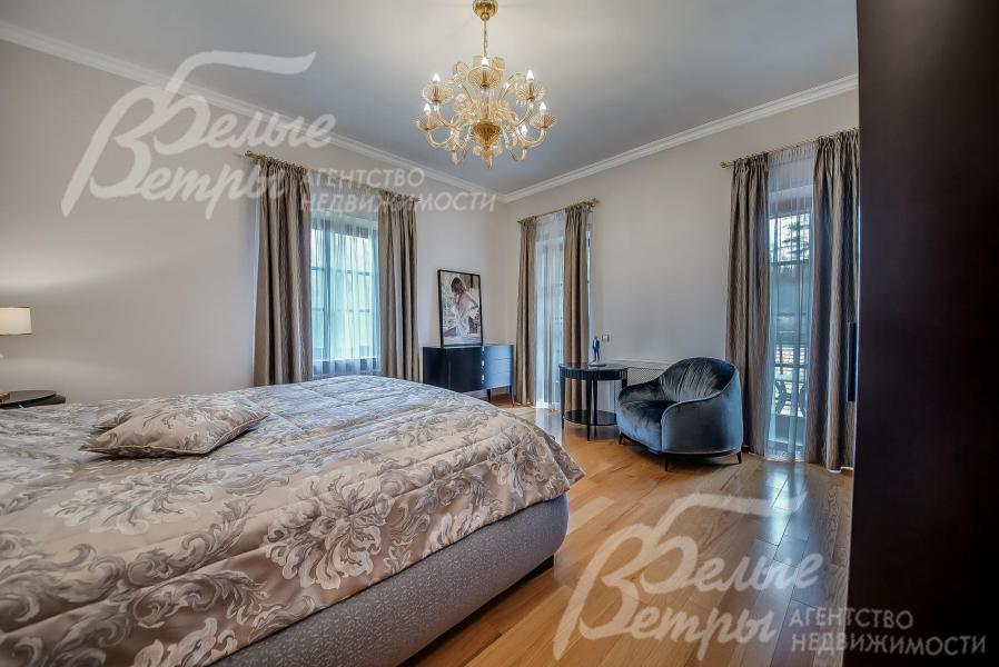 В доме 5 спален