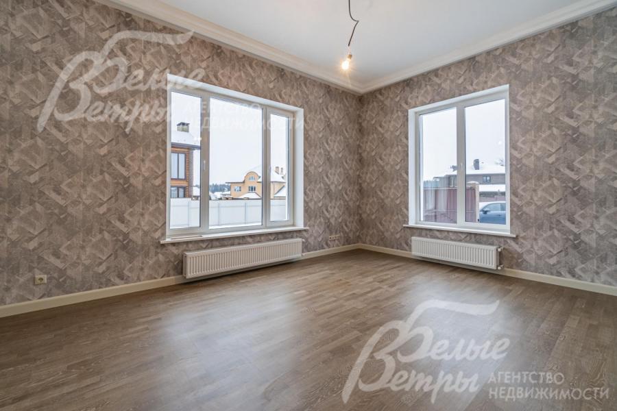 Спальня-кабинет 19 кв.м на 1-ом этаже