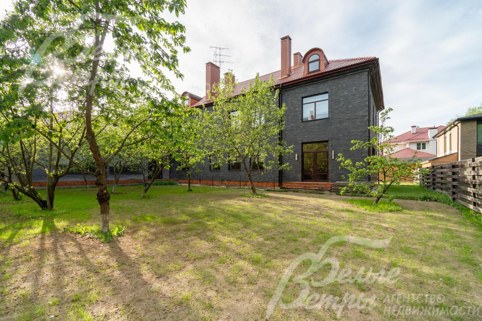 Участок облагорожен и подготовлен для реализации проекта ландшафтного дизайна