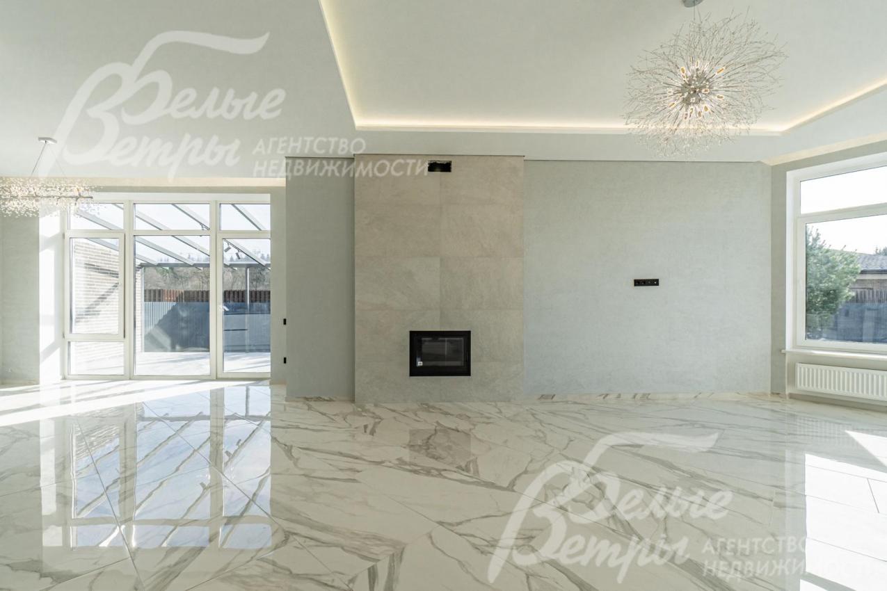 Гостиная 27 кв.м с камином 