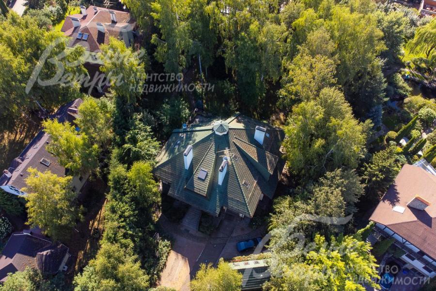 Лесной участок площадью 30 соток