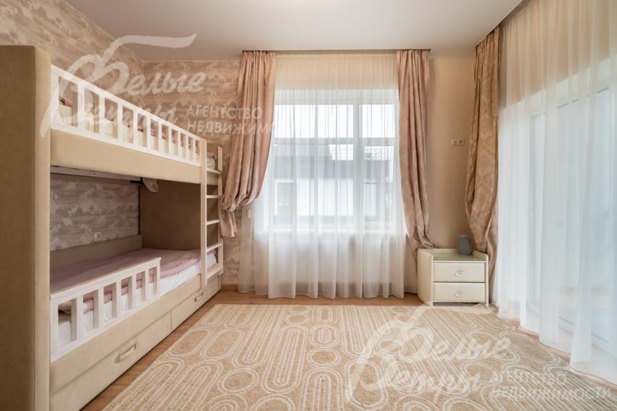 Детская спальня 14.4 кв.м