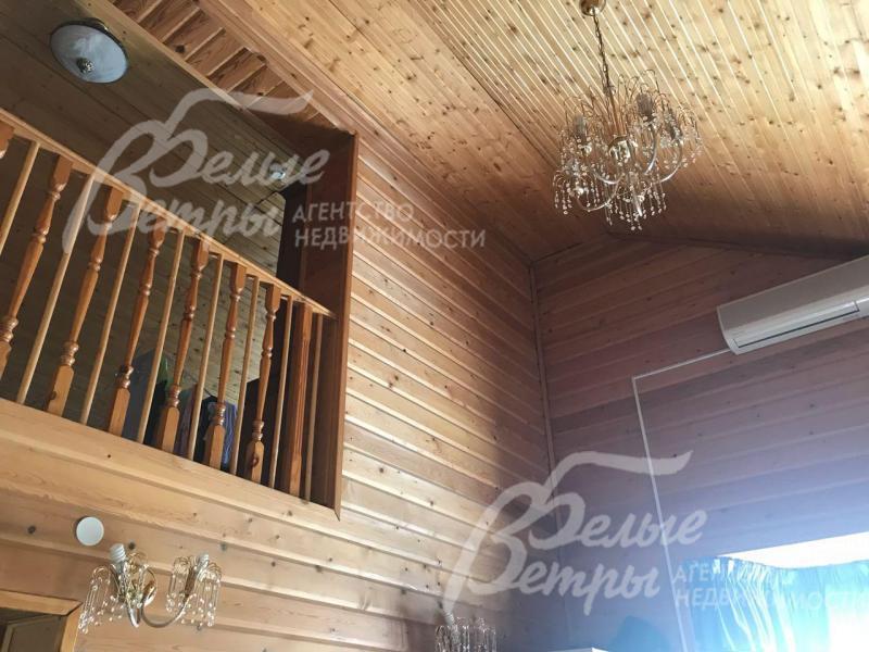 Гостиная со вторым светом