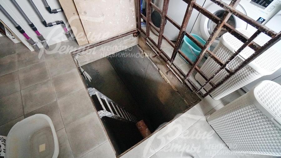 Подвал с возможным отоплением 12 м2, с высотой потолков 4 м