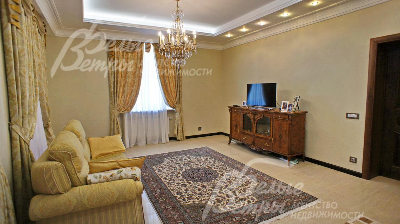 Гостиная 31 кв.м с выходом в зимний сад 21 кв.м