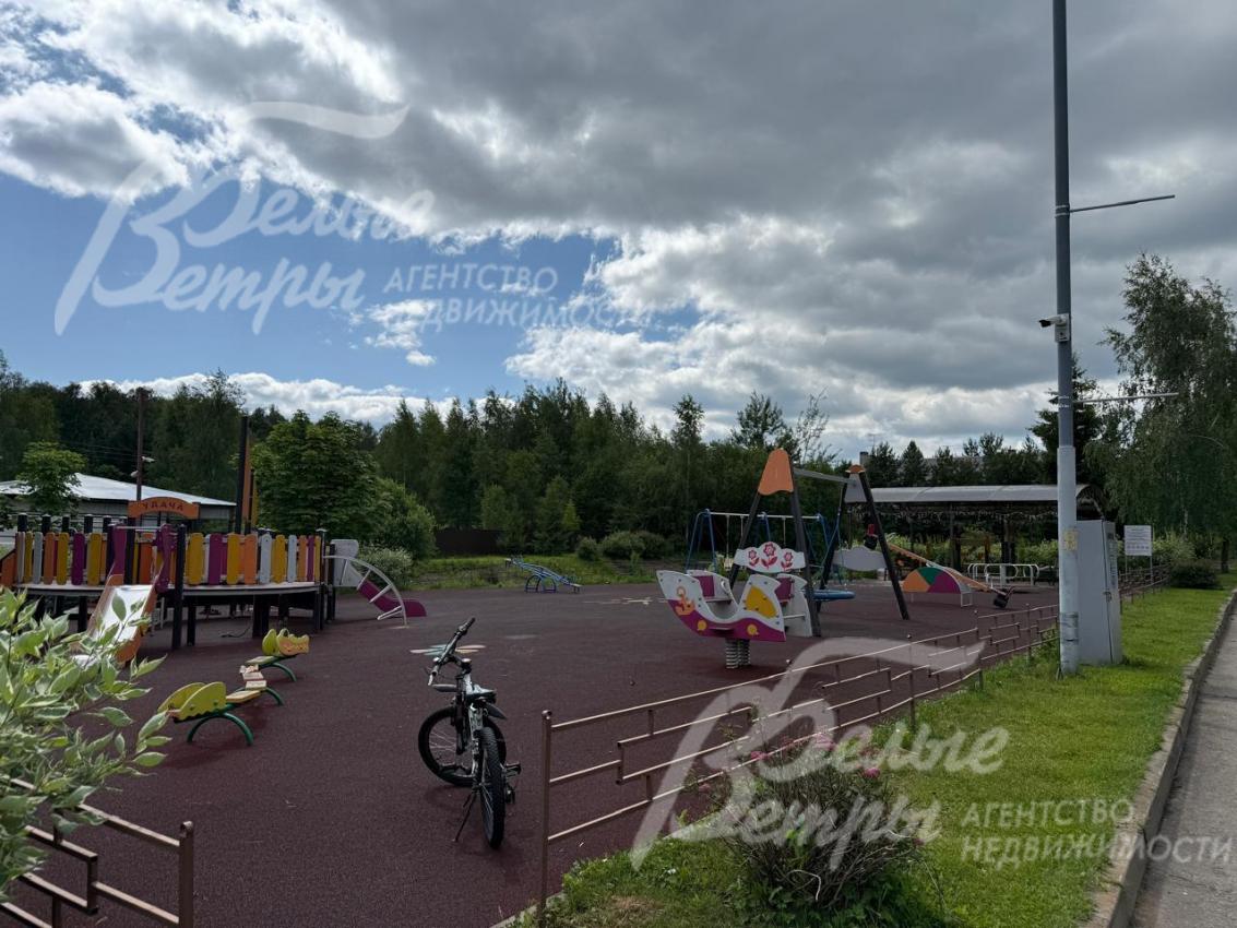 Обжитой посёлок - с собственной инфраструктурой