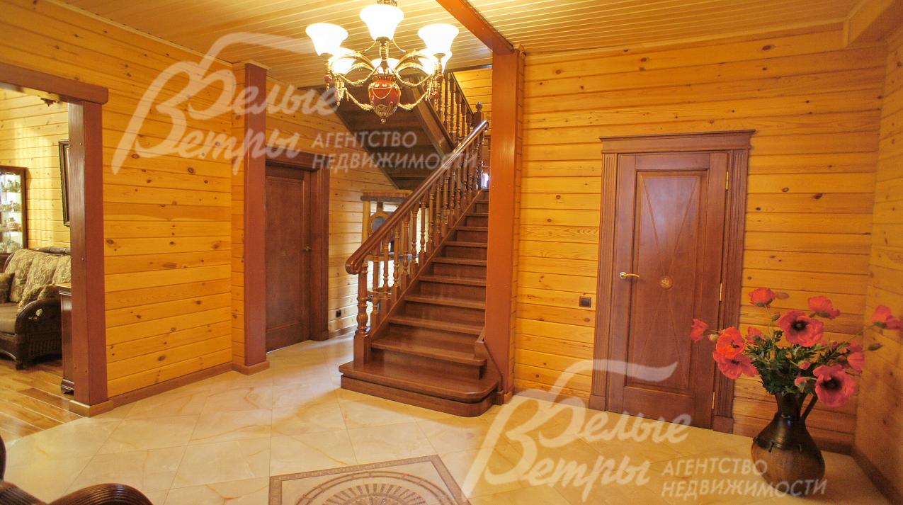 Холл 1-ого этажа 27 кв.м