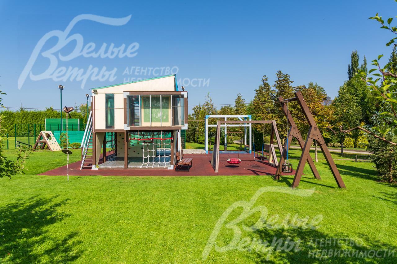 Детские площадки в поселке Варварино Эко