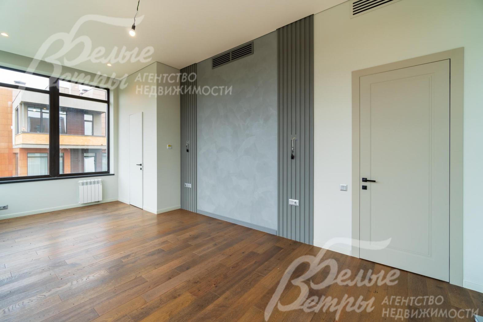 В отделке использованы дизайнерские элементы из дерева, 3D элементы.