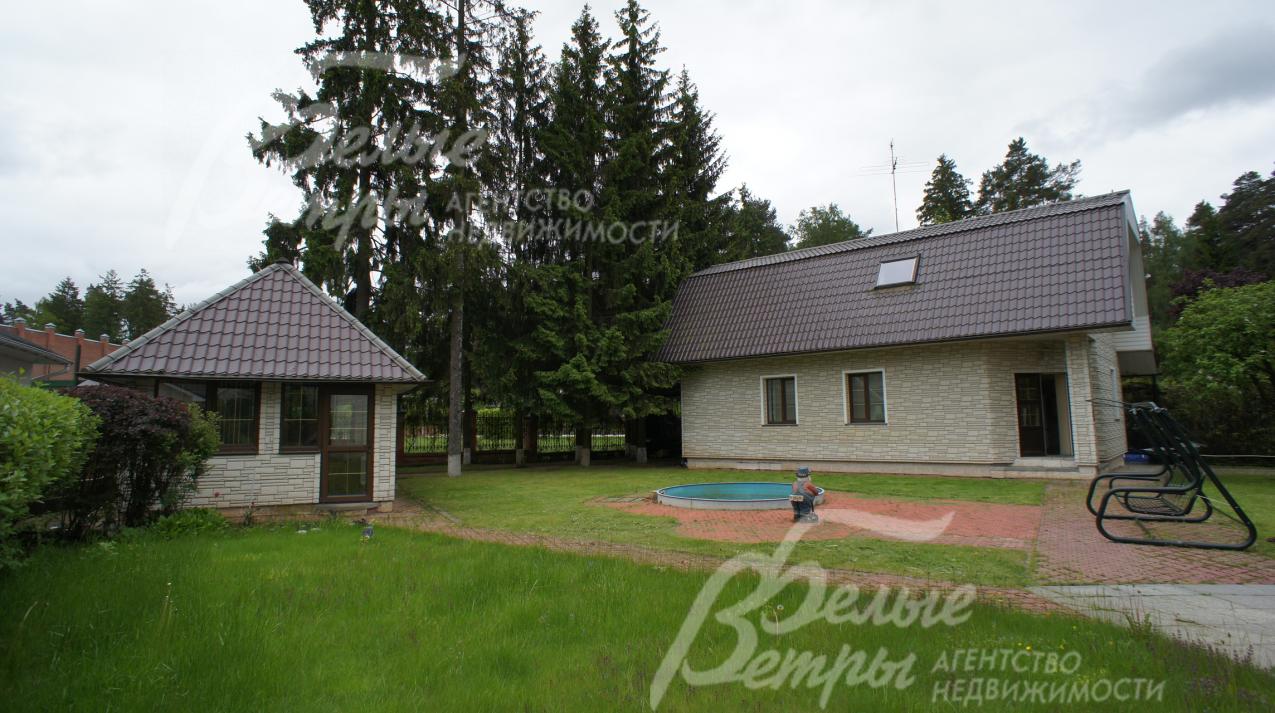 Отдельно стоящая баня, с квартирой для персонала