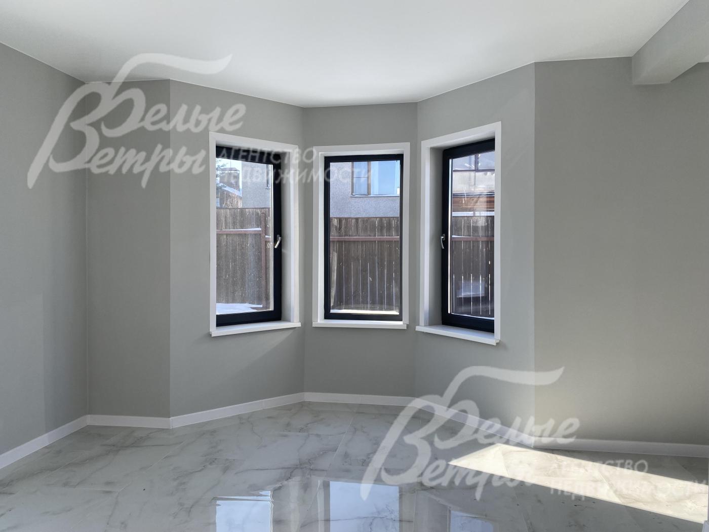 Эркерное окно в гостиной