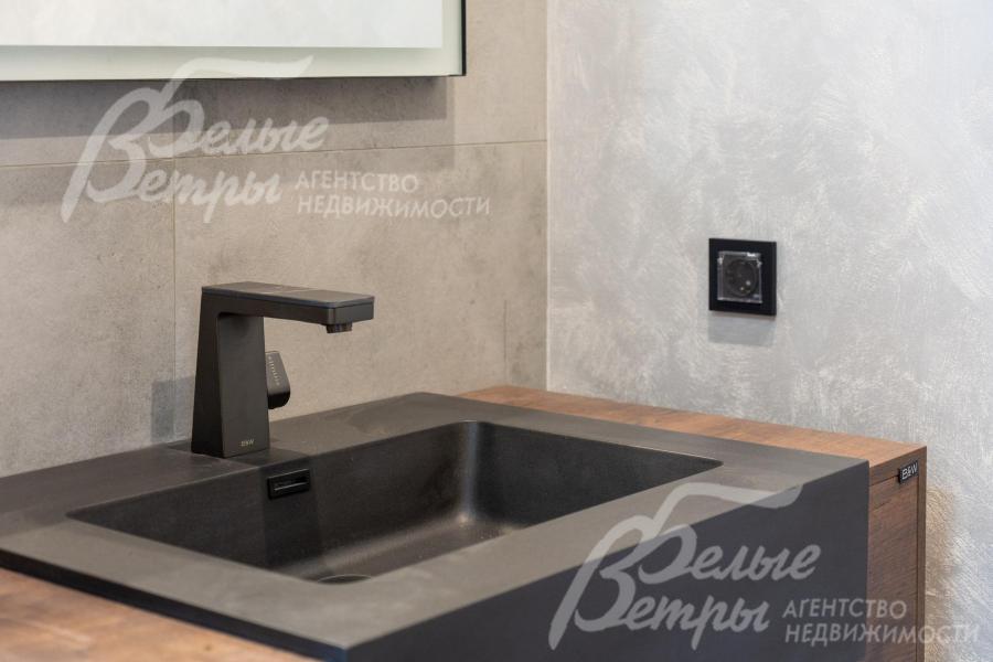 Установлена вся сантехника импортных производителей