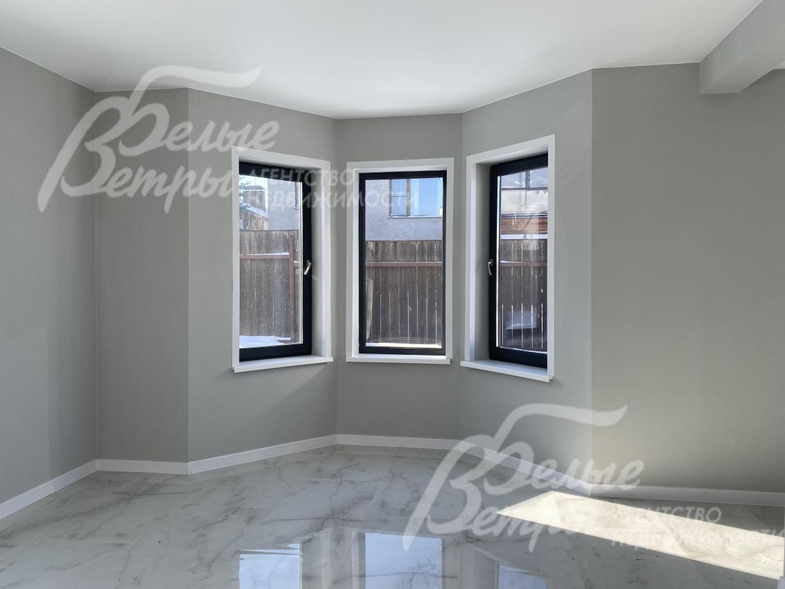 Эркерное окно в гостиной