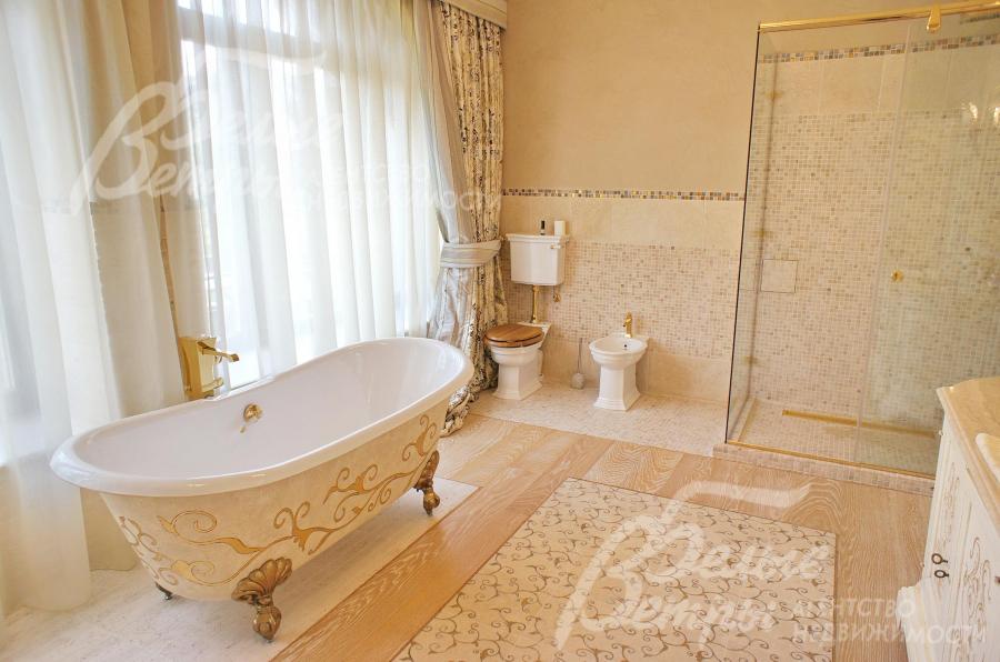 Ванная на ножках