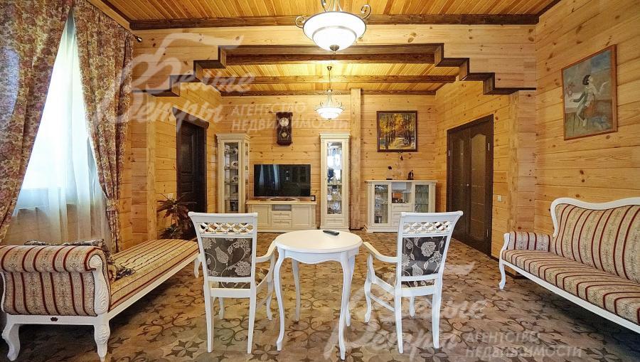 Стены обработаны специальным лаком немецкой фирмы Adler