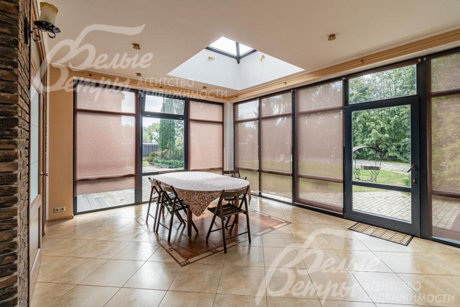 Зимний сад с шикарным видом на участок