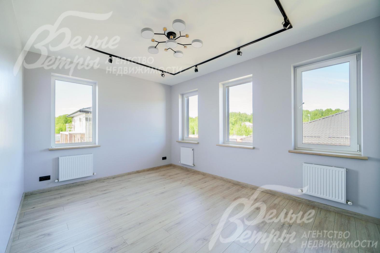 Подвесные потолки со встроенным освещением и светильниками