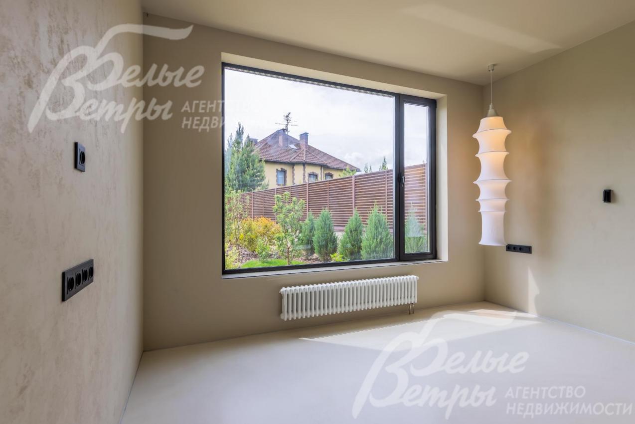 Спальня на 1-ом этаже.