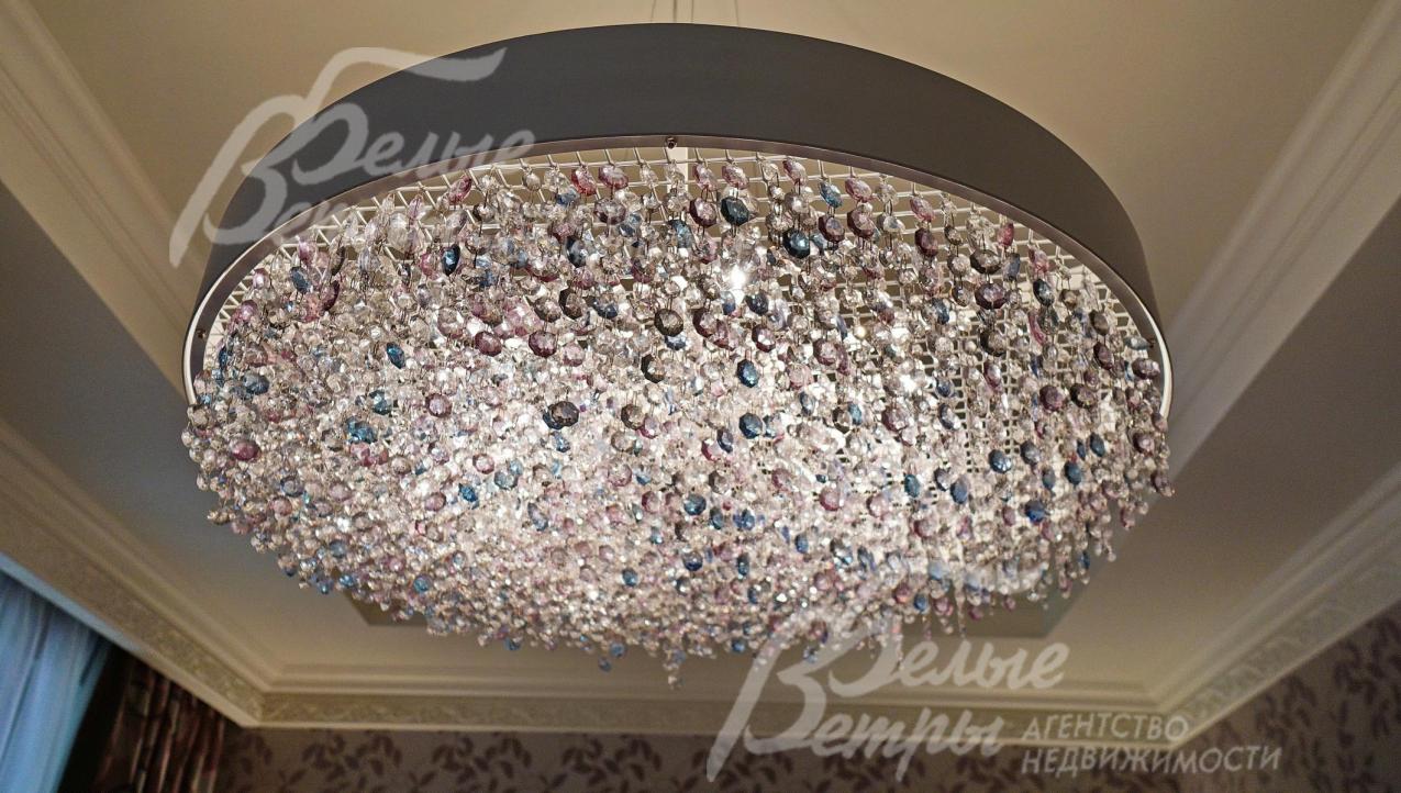 Интерьер дома в едином стиле "фьюжн"