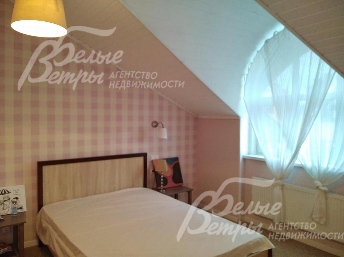 Спальня в мансардном этаже